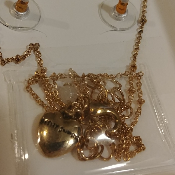NWT Betsey Johnson Butterfly Necklace and Stud Earrings Set - Picture 7 of 9